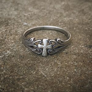 Vintage Sterling Silver Cross Ring